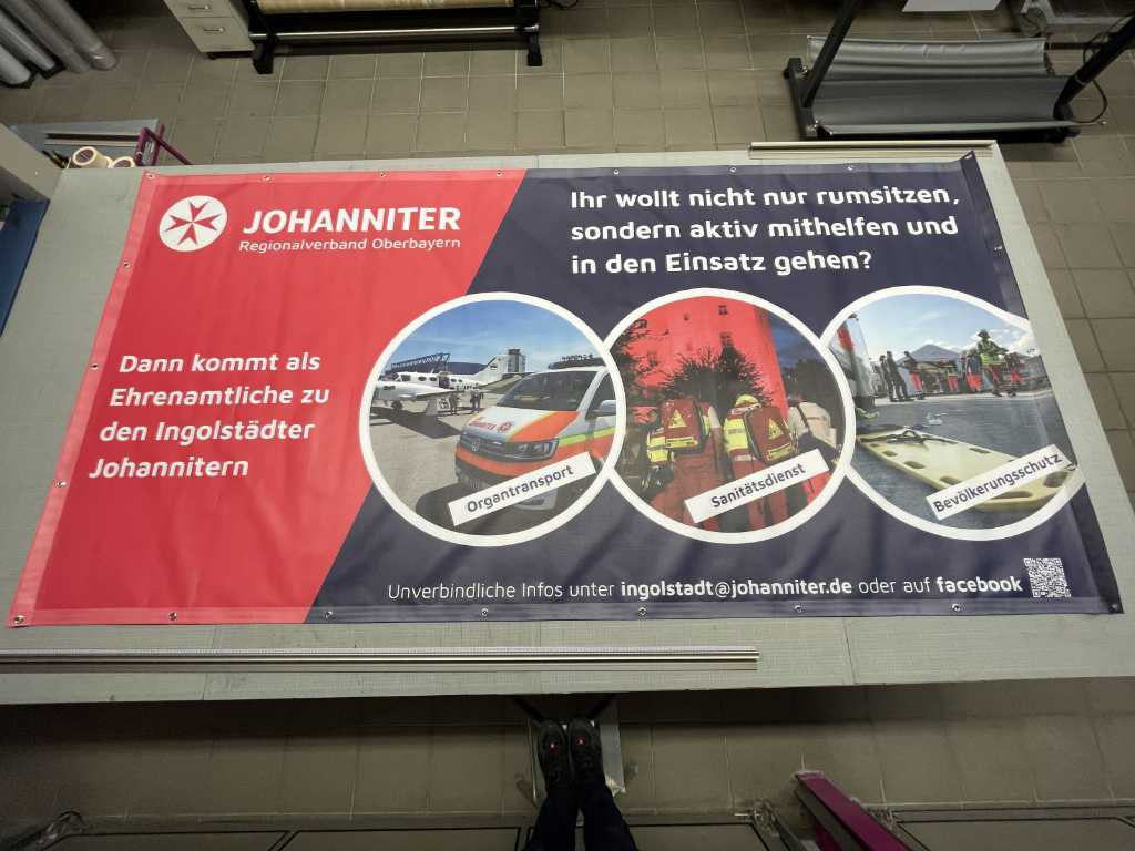 Bauzaunbanner mit Ösen