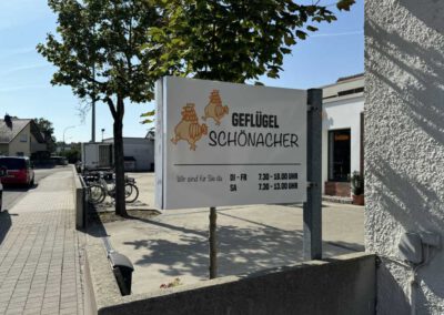 Leuchtkasten als Ausleger beidseitig