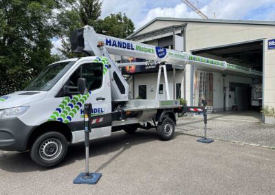 Fahrzeugbeschriftung LKW Hebebühne